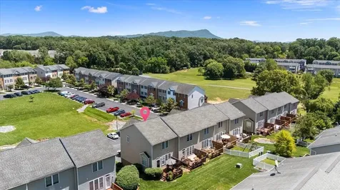 3042 Crystal Spring Lane Rockingham VA 22801