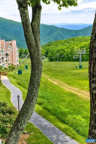 347 Dobie Condos Wintergreen Resort VA 22967