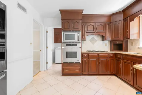 985 Tanglewood Road Charlottesville VA 22901