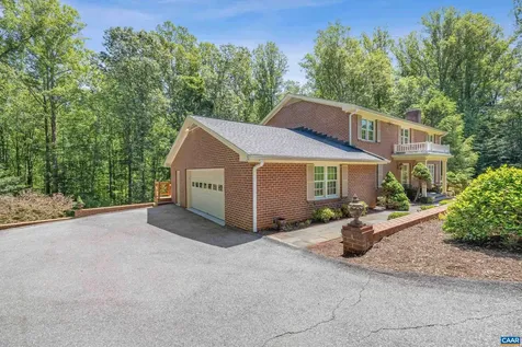 985 Tanglewood Road Charlottesville VA 22901