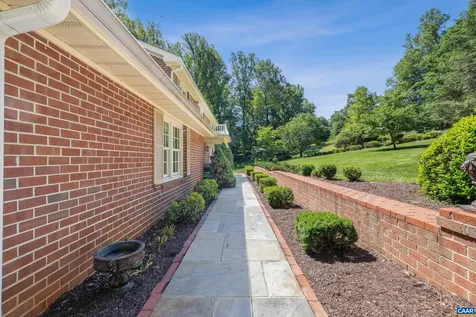 985 Tanglewood Road Charlottesville VA 22901