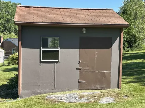 20 Bingham Street Verona VA 24482