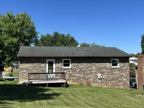 20 Bingham Street Verona VA 24482