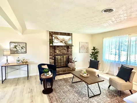20 Bingham Street Verona VA 24482