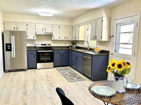 20 Bingham Street Verona VA 24482