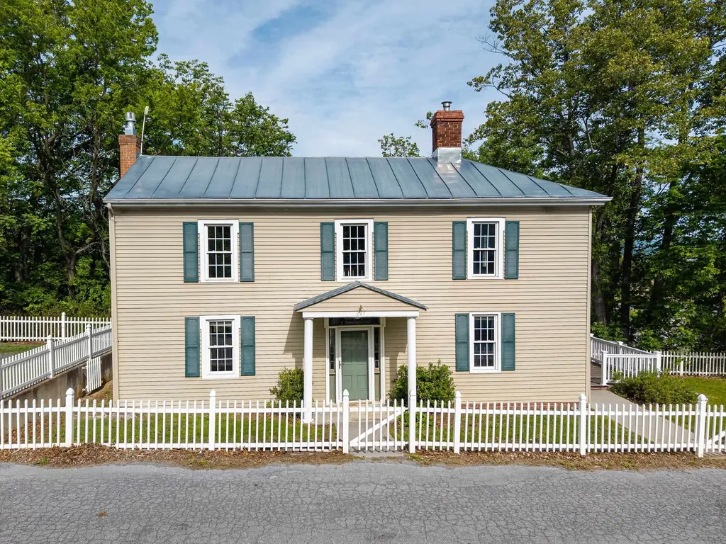 727 Main Street S Mount Crawford VA 22841