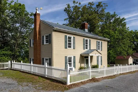 727 Main Street S Mount Crawford VA 22841