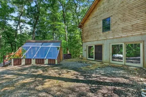1906 Cutbank Lane Elkton VA 22827
