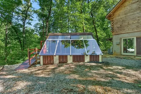 1906 Cutbank Lane Elkton VA 22827