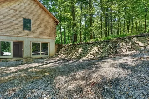 1906 Cutbank Lane Elkton VA 22827