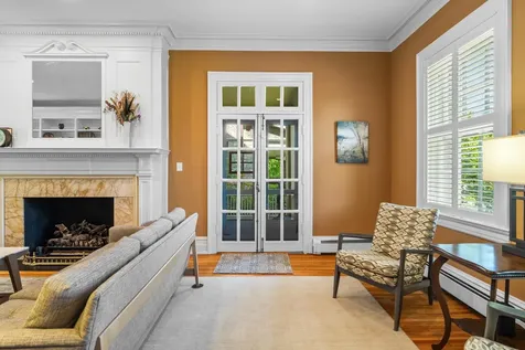 305 Beverley Street E Staunton VA 24401