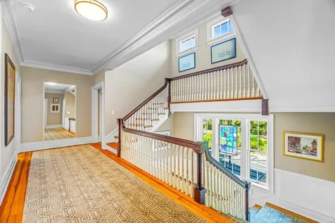 305 Beverley Street E Staunton VA 24401