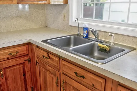 409 13th Street Grottoes VA 24441