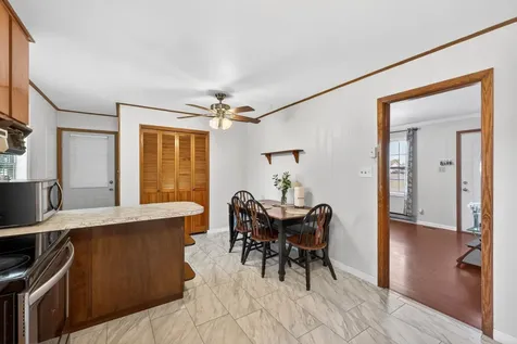 409 13th Street Grottoes VA 24441