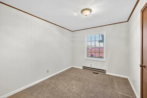 409 13th Street Grottoes VA 24441