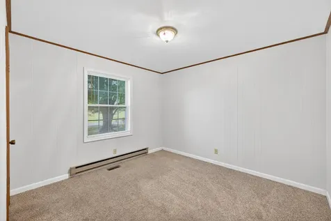 409 13th Street Grottoes VA 24441
