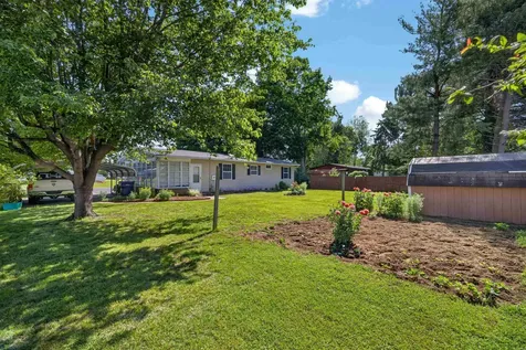 409 13th Street Grottoes VA 24441