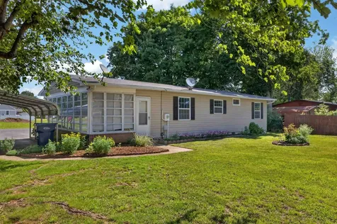 409 13th Street Grottoes VA 24441