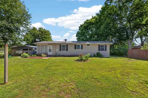 409 13th Street Grottoes VA 24441