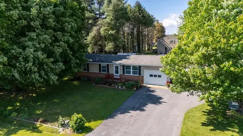 409 13th Street Grottoes VA 24441