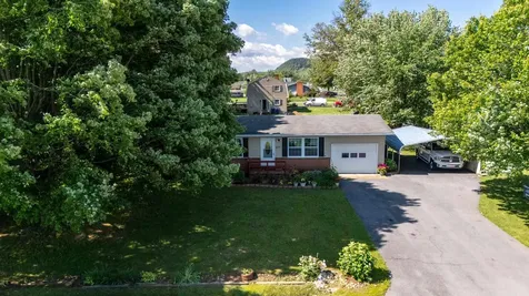 409 13th Street Grottoes VA 24441