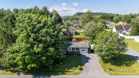 409 13th Street Grottoes VA 24441
