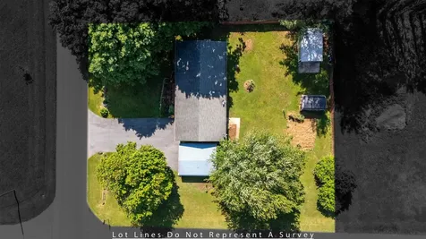 409 13th Street Grottoes VA 24441