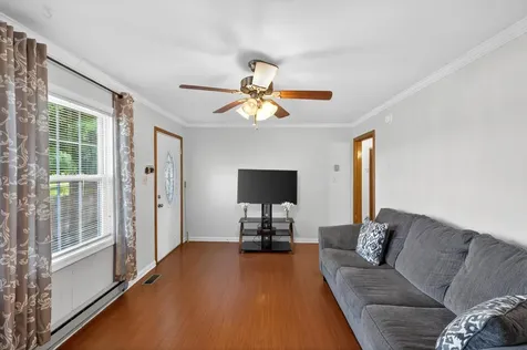 409 13th Street Grottoes VA 24441
