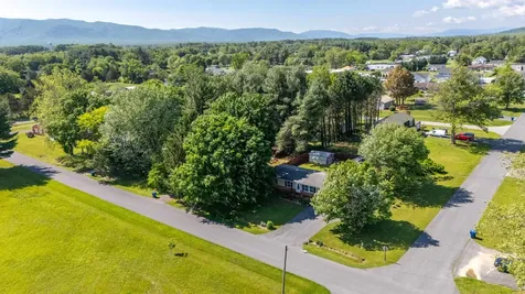 409 13th Street Grottoes VA 24441