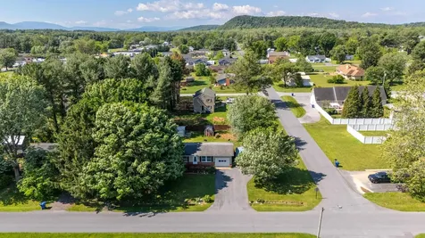 409 13th Street Grottoes VA 24441