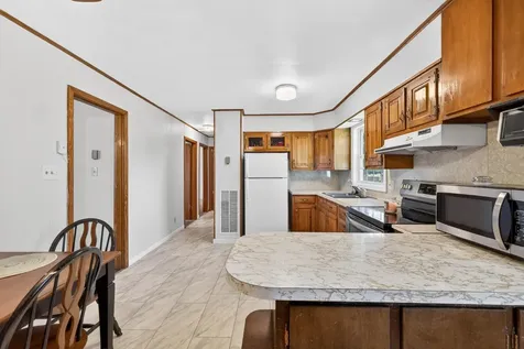 409 13th Street Grottoes VA 24441