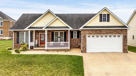 14 Old Oak Drive Stuarts Draft VA 24477