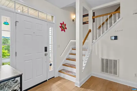 560 Rolling Valley Court Charlottesville VA 22902