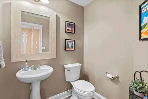 560 Rolling Valley Court Charlottesville VA 22902