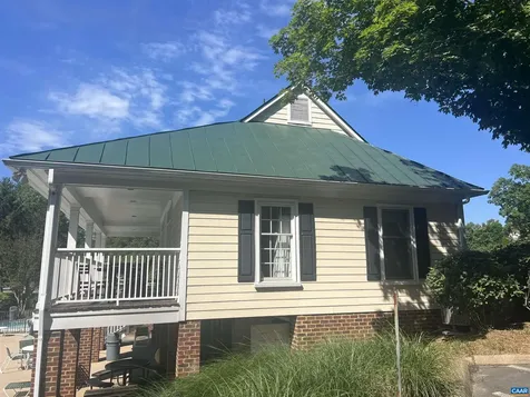 560 Rolling Valley Court Charlottesville VA 22902