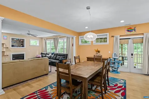 560 Rolling Valley Court Charlottesville VA 22902