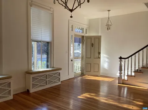 17 Washington Street N Staunton VA 24401