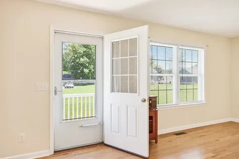 106 7th Street Grottoes VA 24441