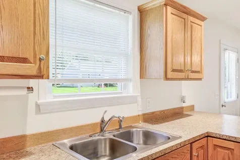 106 7th Street Grottoes VA 24441