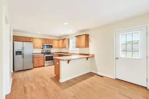 106 7th Street Grottoes VA 24441