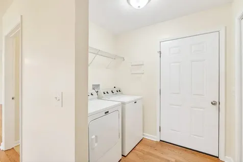 106 7th Street Grottoes VA 24441