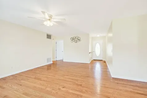 106 7th Street Grottoes VA 24441