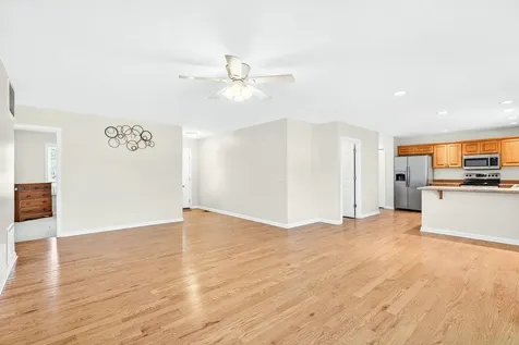 106 7th Street Grottoes VA 24441