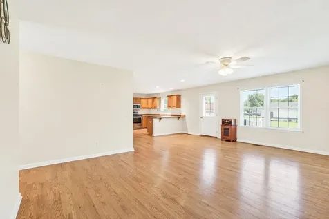106 7th Street Grottoes VA 24441