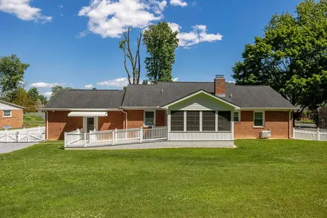 411 Barbee Street Bridgewater VA 22812