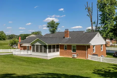 411 Barbee Street Bridgewater VA 22812