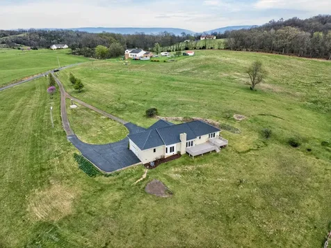 363 Davis Lane New Market VA 22844