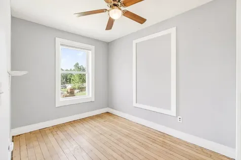 541 Hull Street Staunton VA 24401