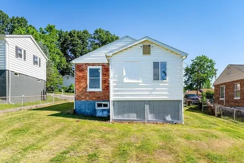 541 Hull Street Staunton VA 24401