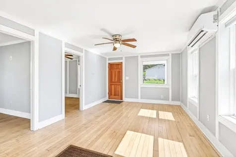 541 Hull Street Staunton VA 24401